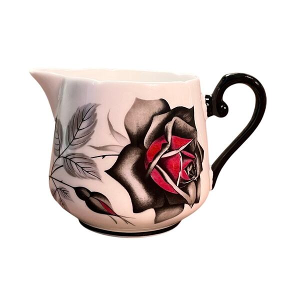 Royal Grafton Fine Bone China Creamer Black Red Rose England Vintage Floral - Picture 1 of 7
